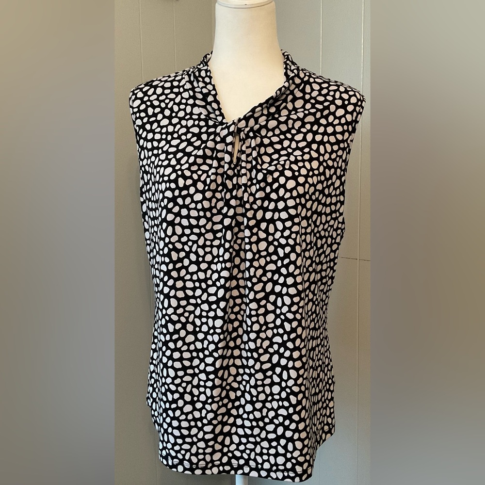 Tahari Stylish Black and White Polka Dot Women's Top